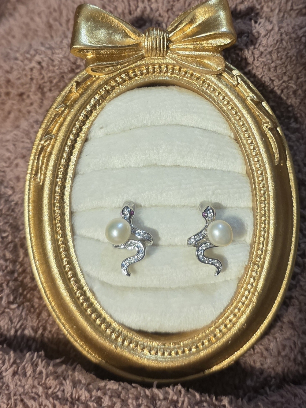 Elegant Silver Snake Pearl Stud Earrings - White Pearls